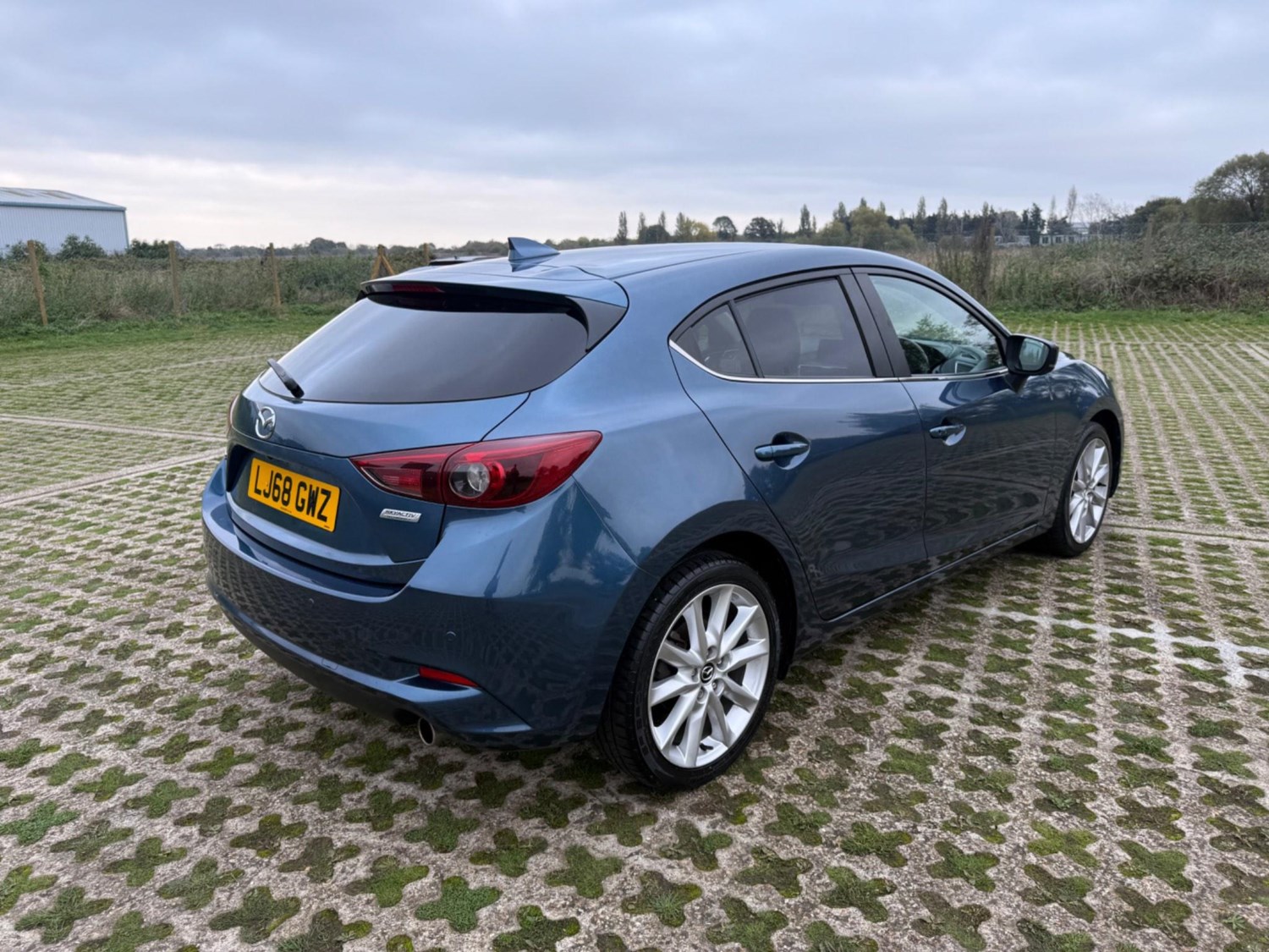 Mazda 3 Listing Image