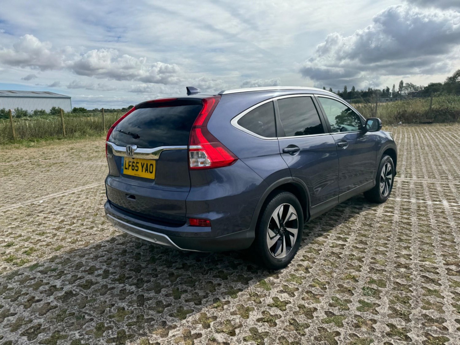 Honda CR-V Listing Image