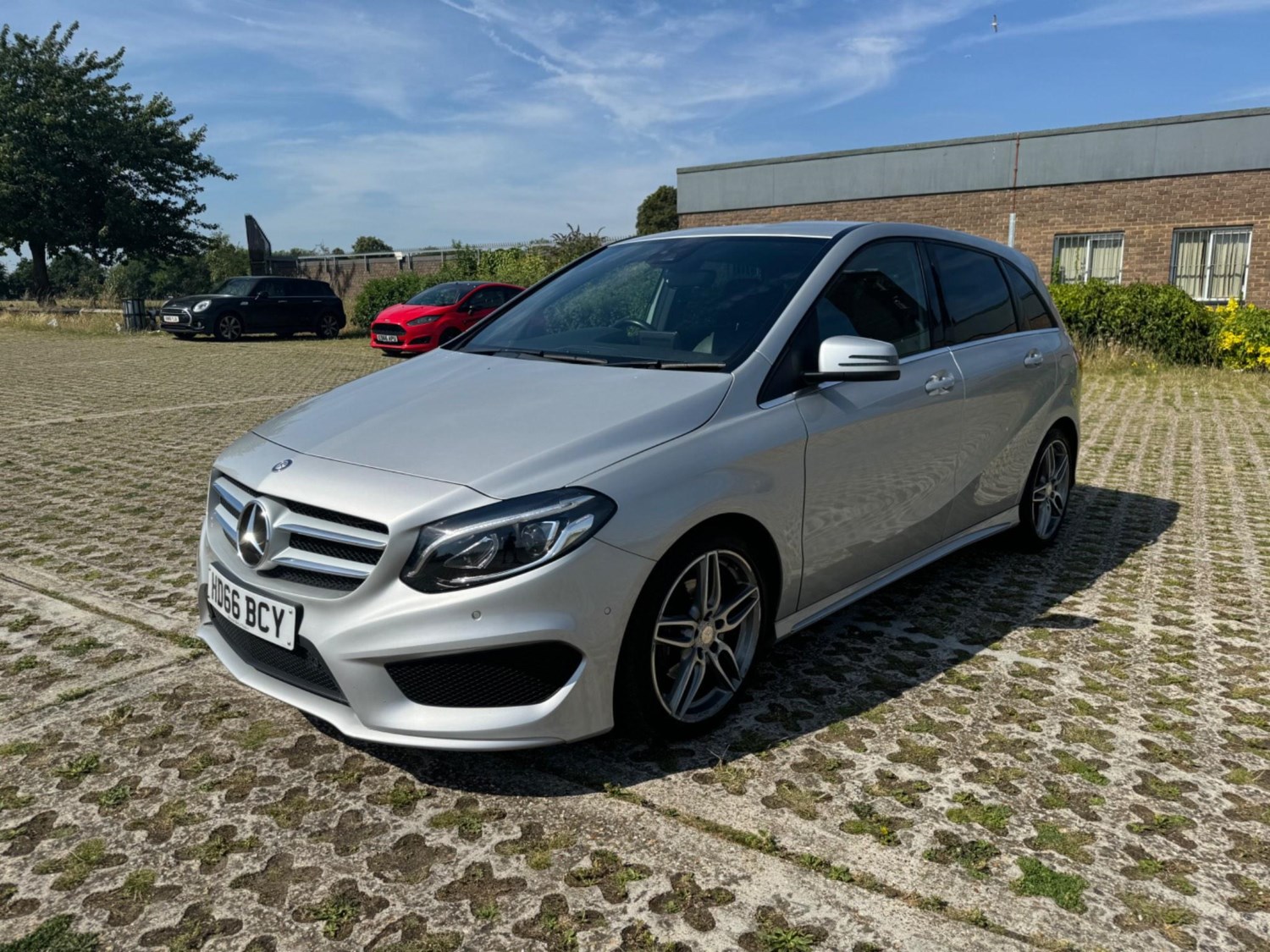 Mercedes-Benz B-Class Listing Image