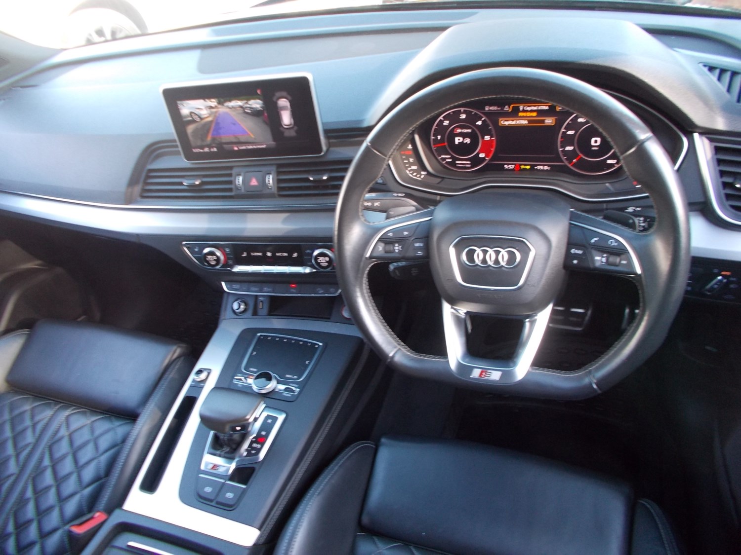 Audi SQ5 Listing Image