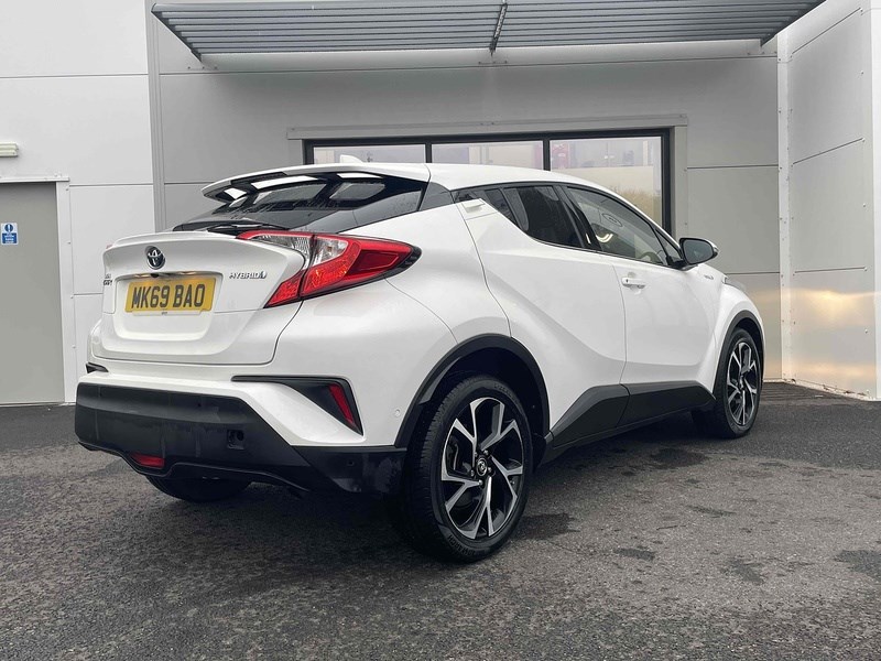 Toyota C-HR Listing Image