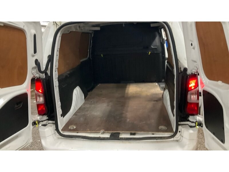 Vauxhall Combo Listing Image