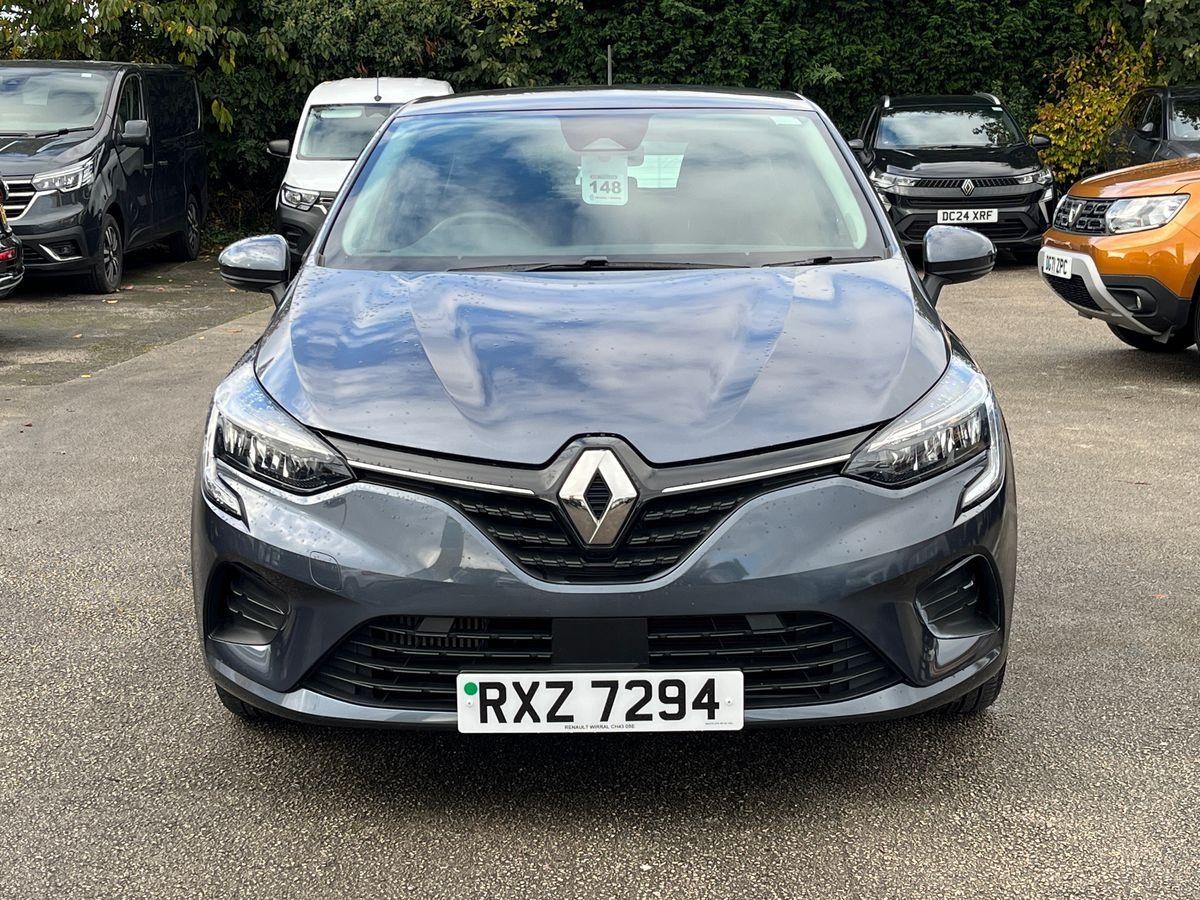 Renault Clio Listing Image