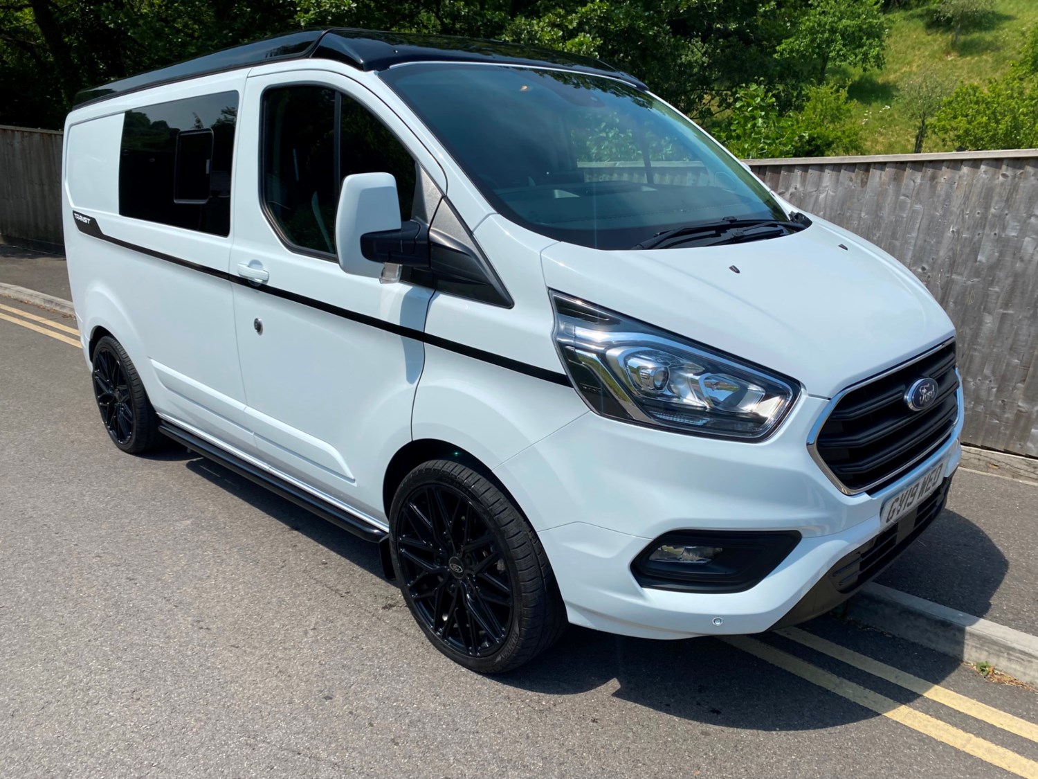 Ford Transit Custom Listing Image