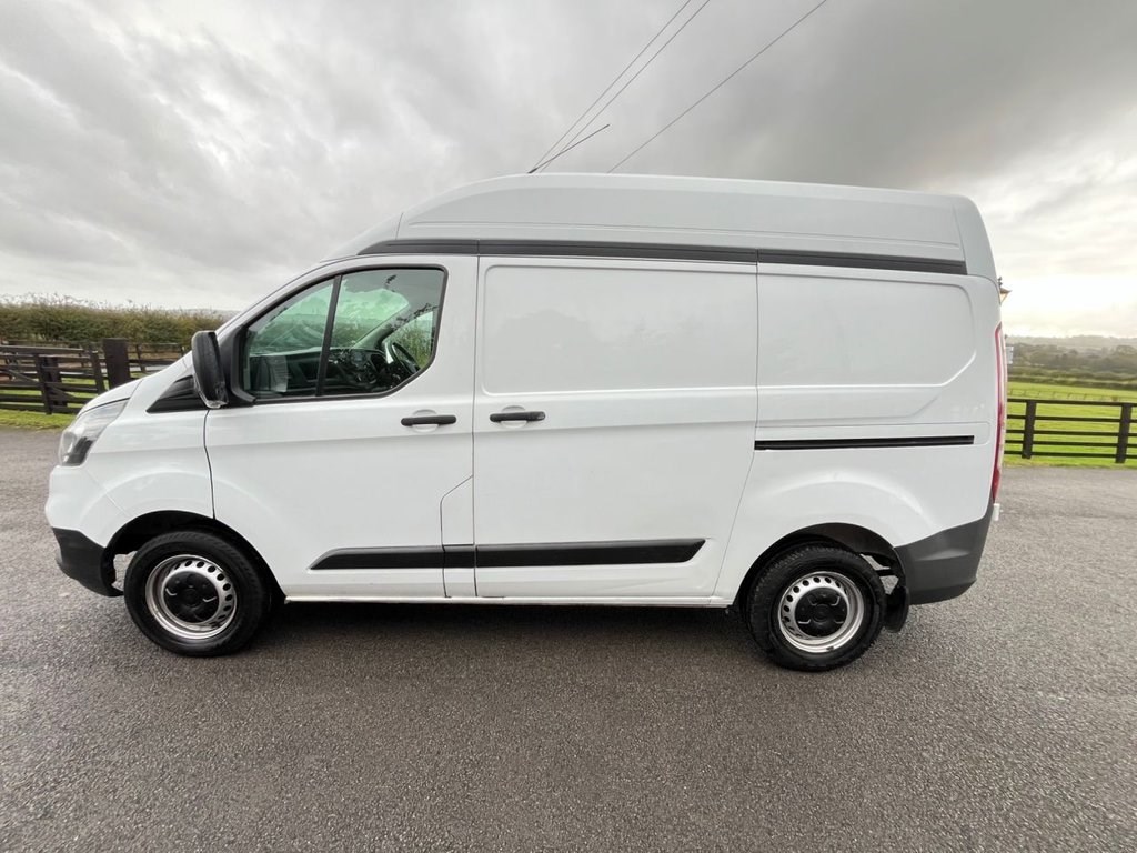 Ford Transit Custom Listing Image