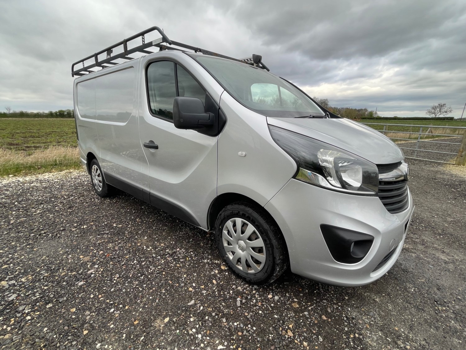 Vauxhall Vivaro Listing Image