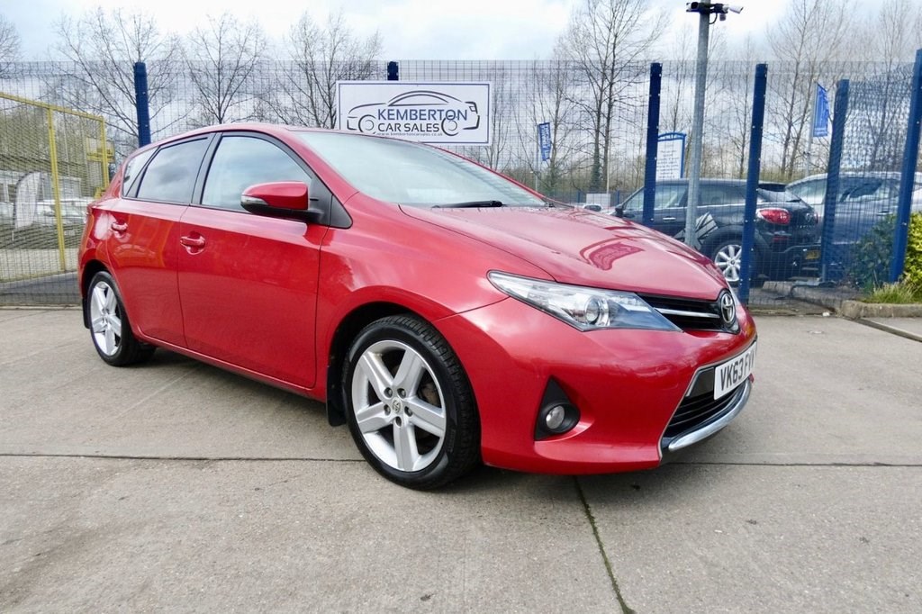 Toyota Auris Listing Image