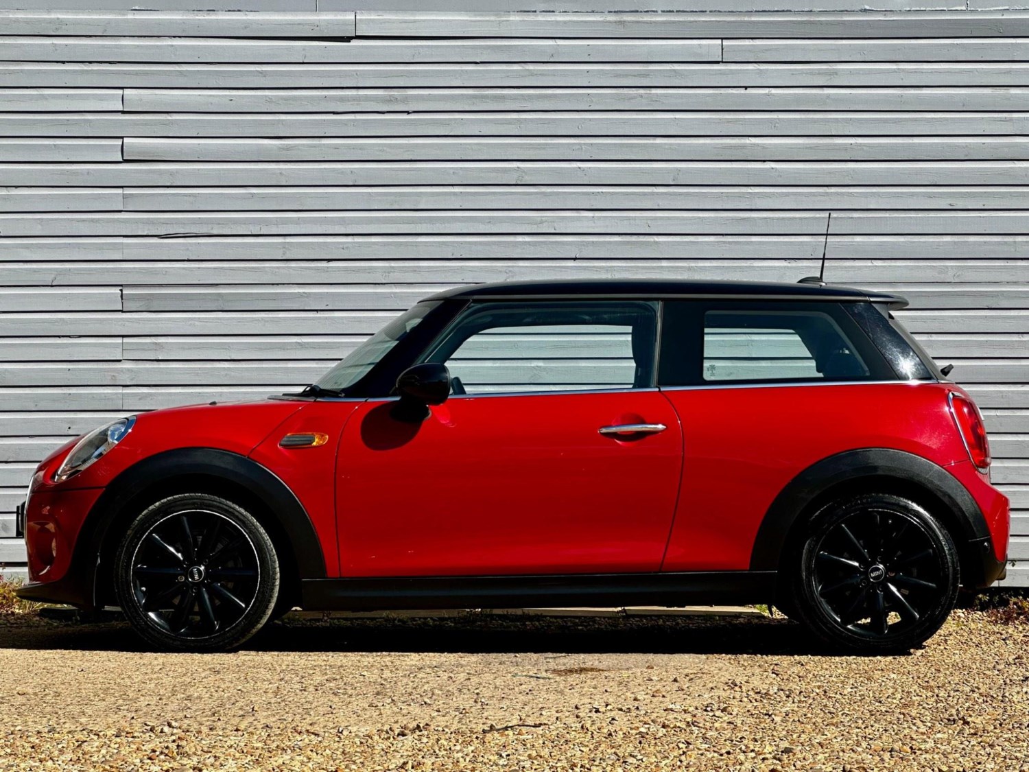 MINI Hatch Listing Image