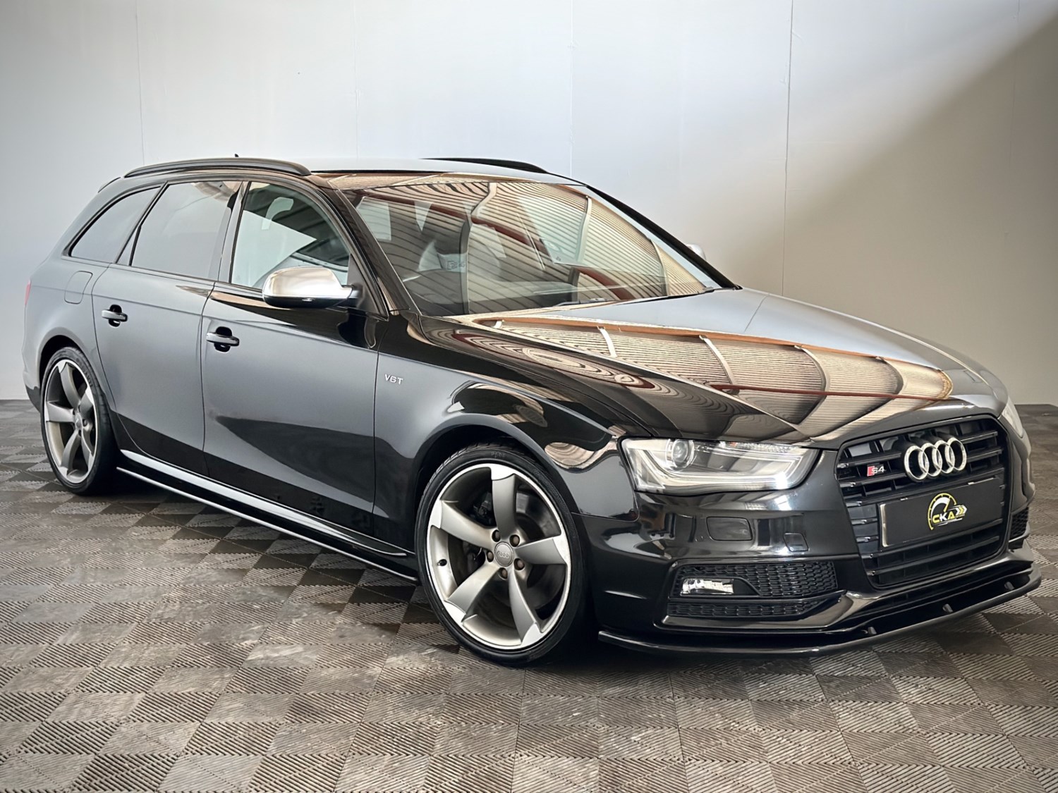 Audi A4 Listing Image