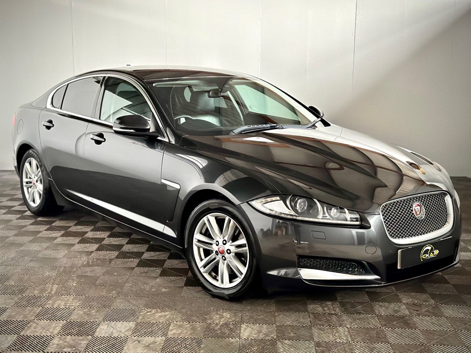 Jaguar XF Listing Image