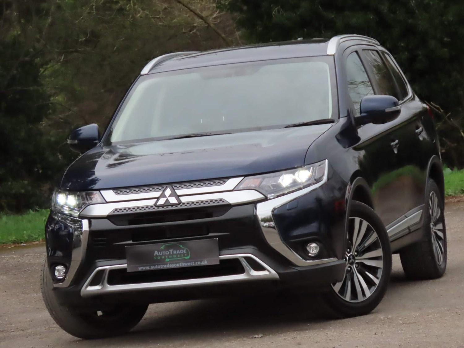 2020 used Mitsubishi Outlander 2.0 MIVEC Exceed CVT 4WD Euro 6 (s/s) 5dr