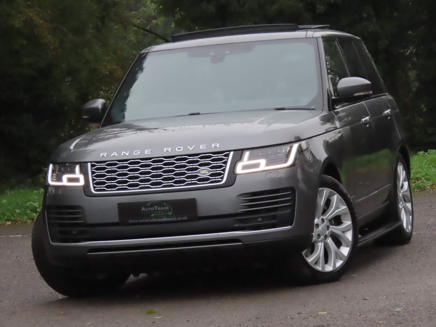 Land Rover Range Rover Listing Image