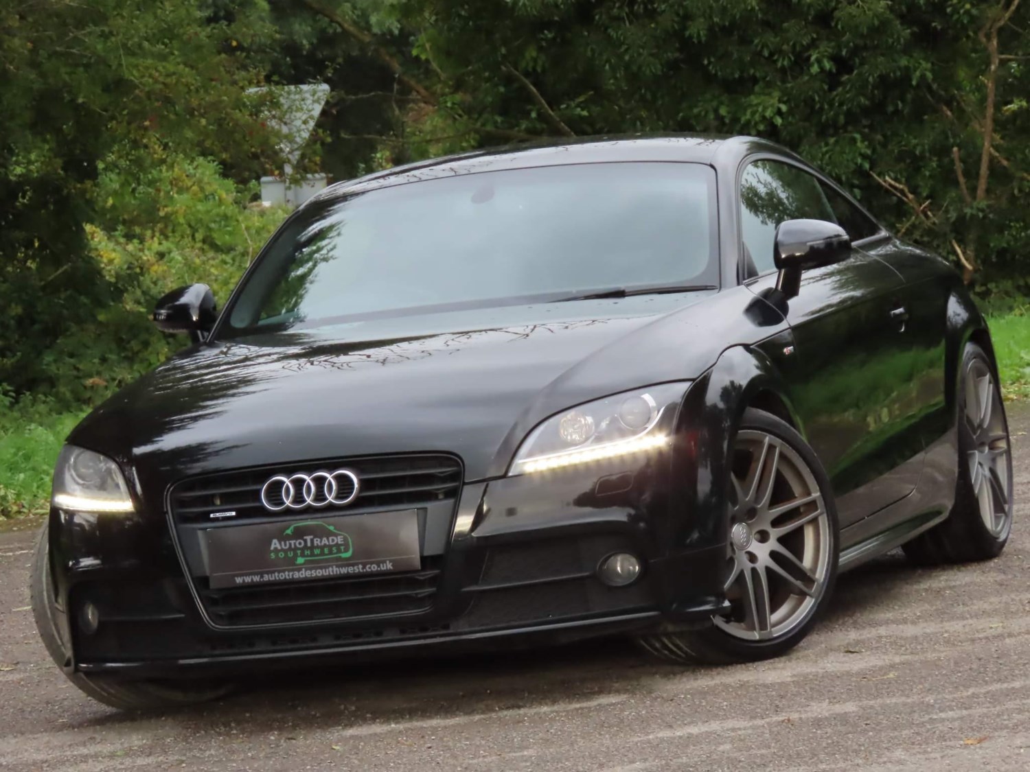 Audi TT Listing Image