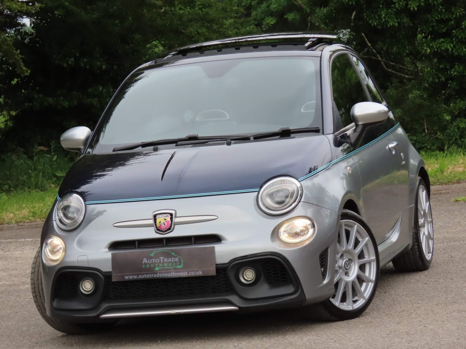 Abarth 695 Listing Image