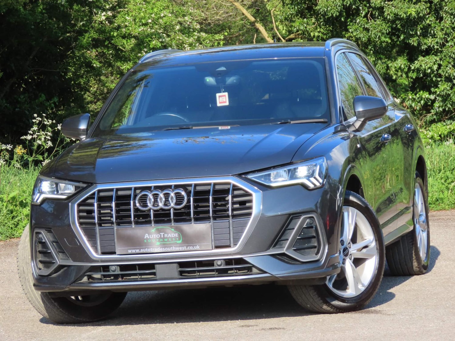 Audi Q3 Listing Image