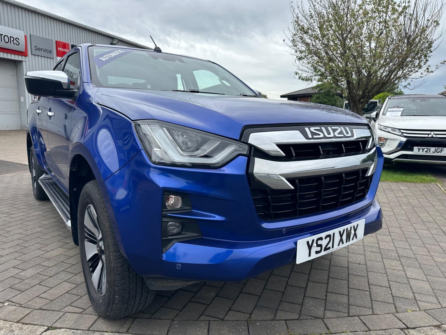 Isuzu D-Max Listing Image