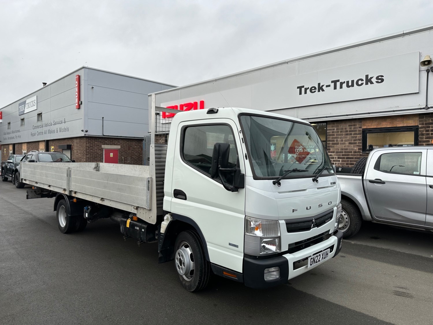 Mitsubishi Canter Listing Image