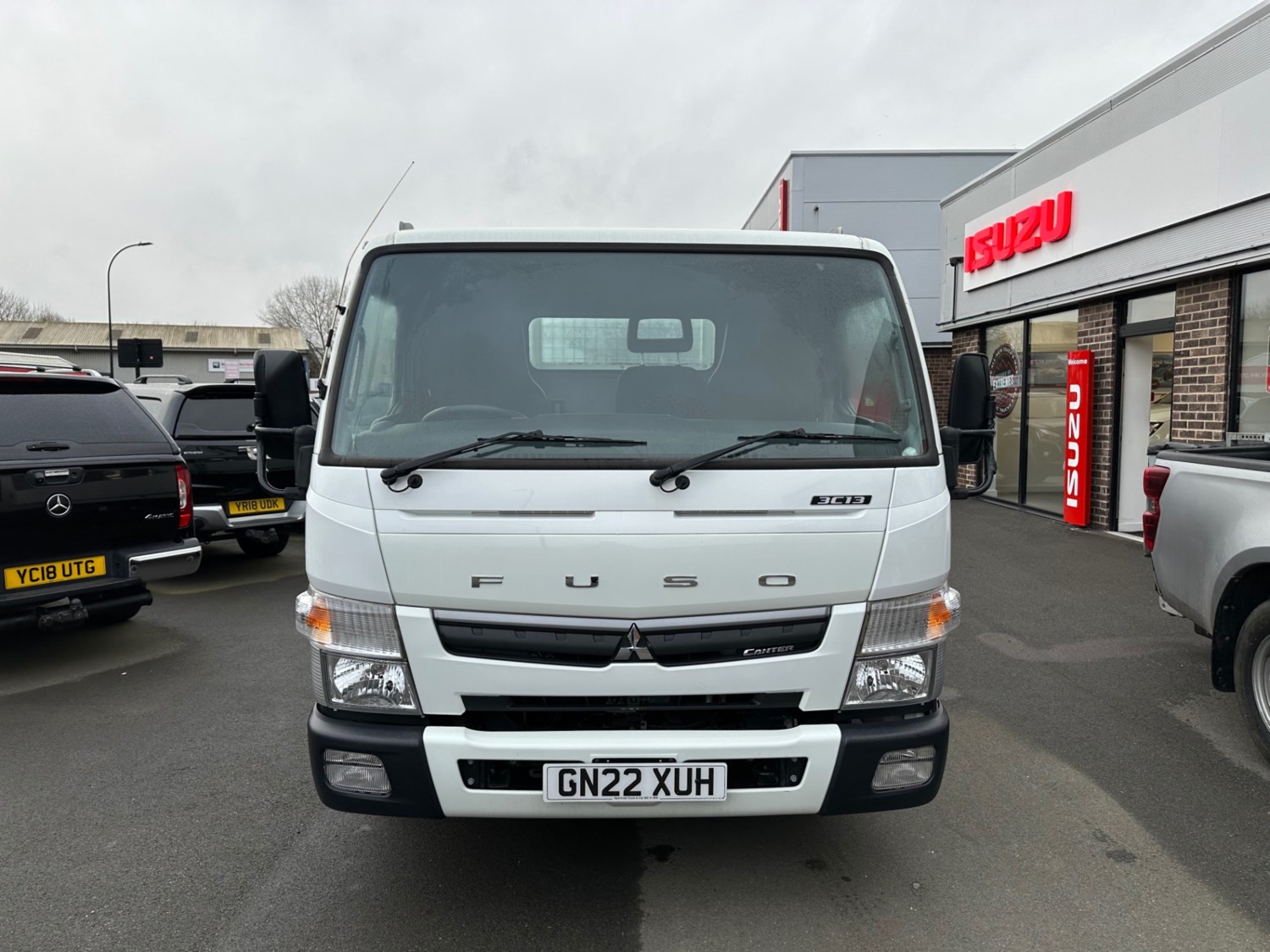 Mitsubishi Canter Listing Image