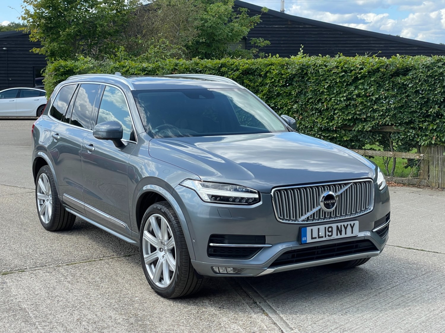 Volvo XC90 Listing Image