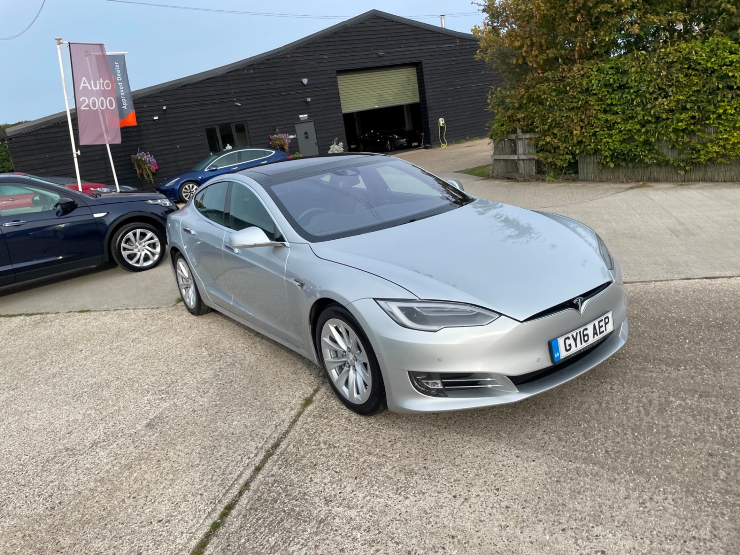 Tesla Model S Listing Image