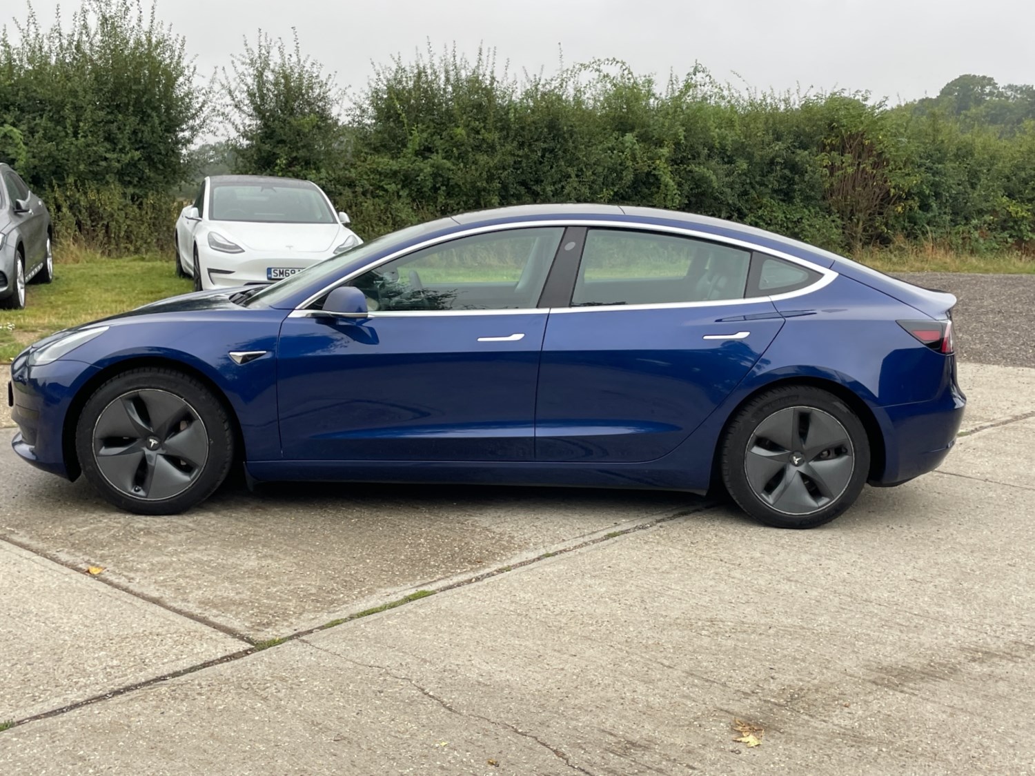 Tesla Model 3 Listing Image