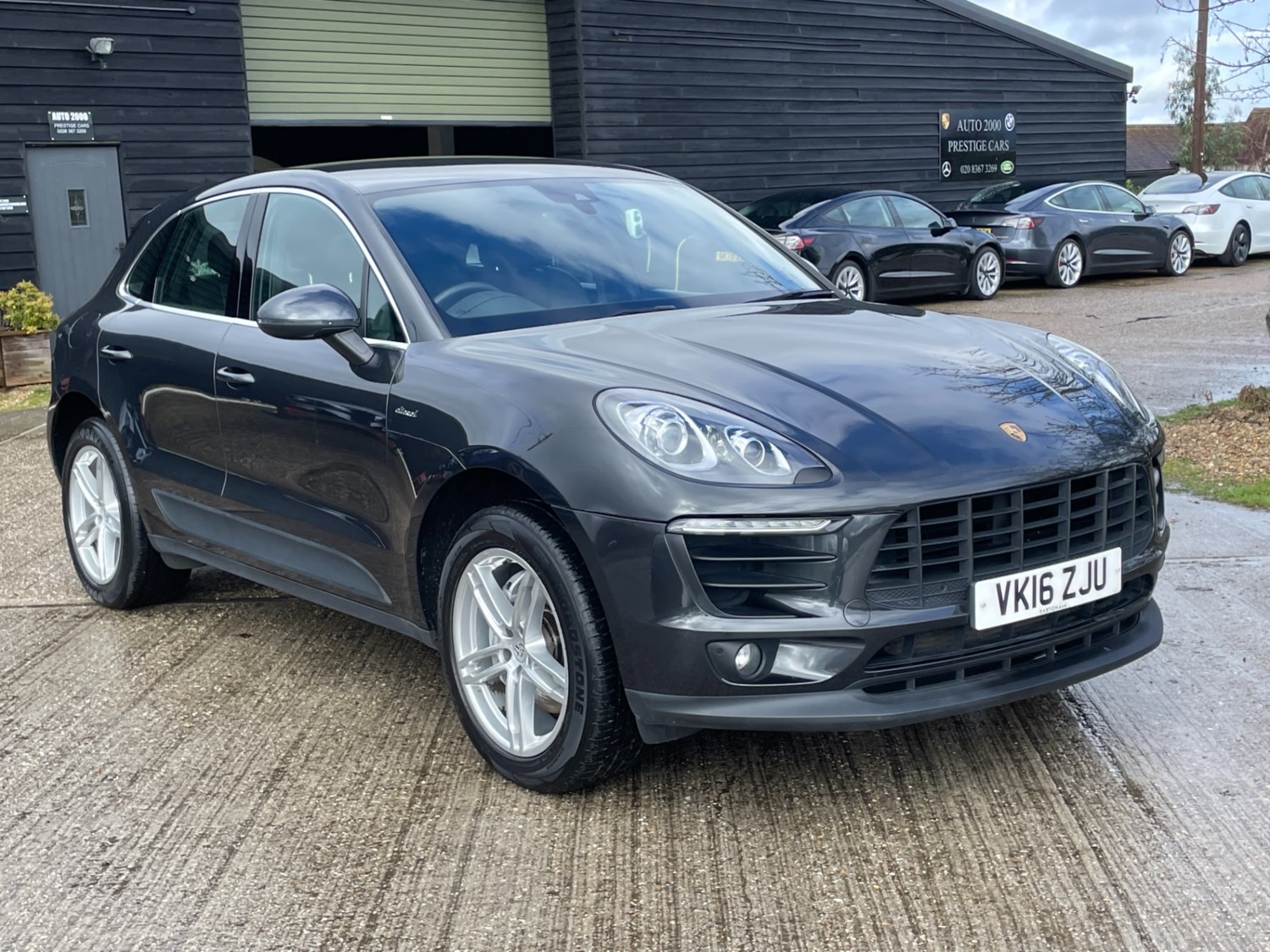 Porsche Macan Listing Image