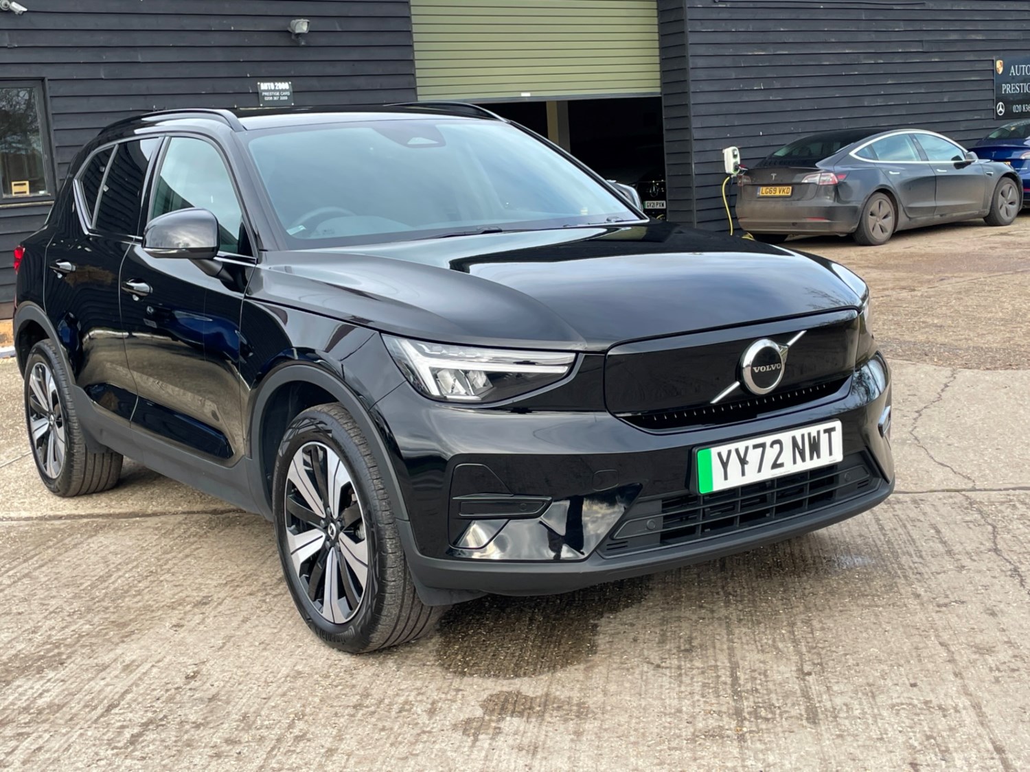 Volvo XC40 Listing Image