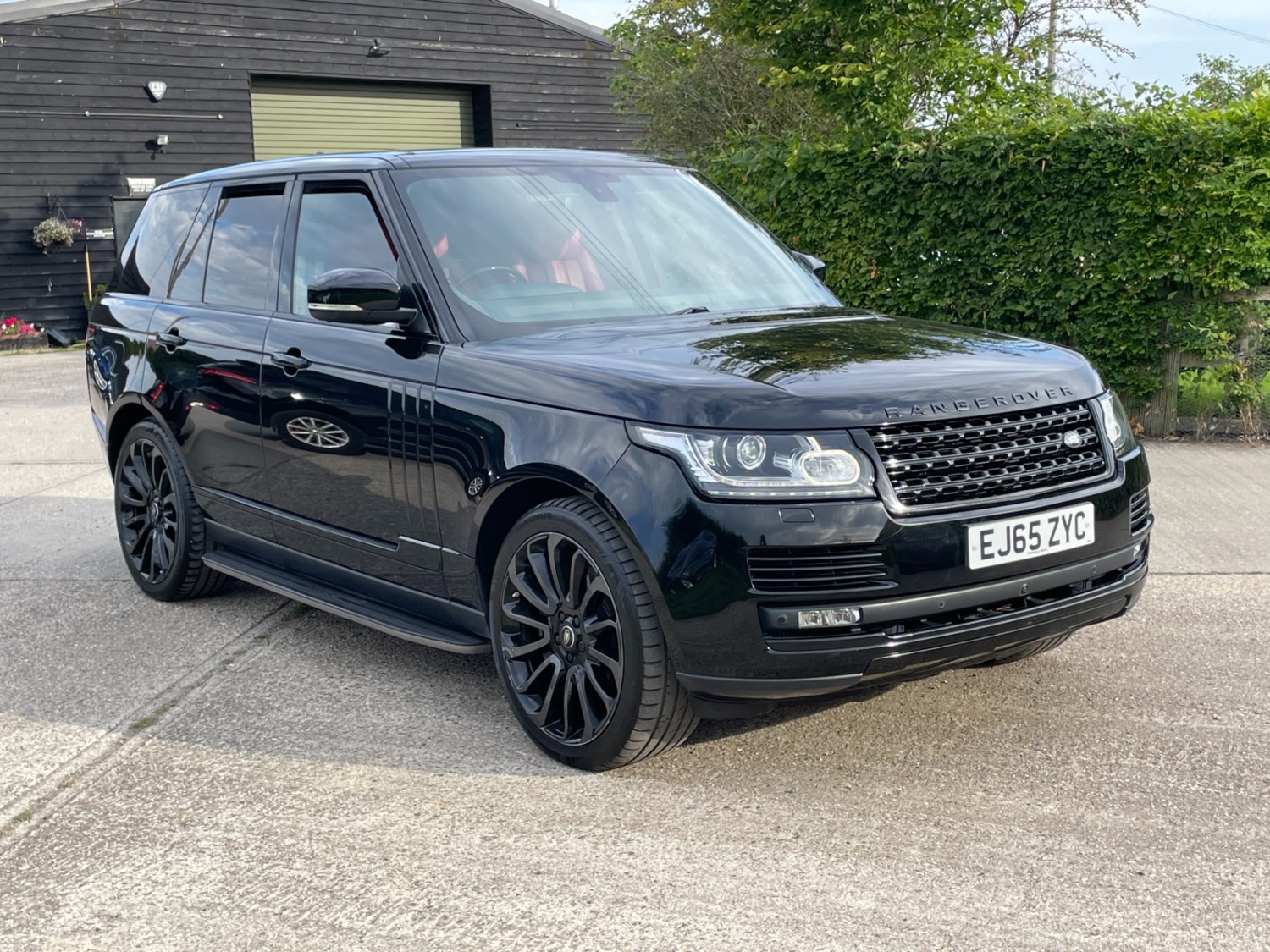 Land Rover Range Rover Listing Image