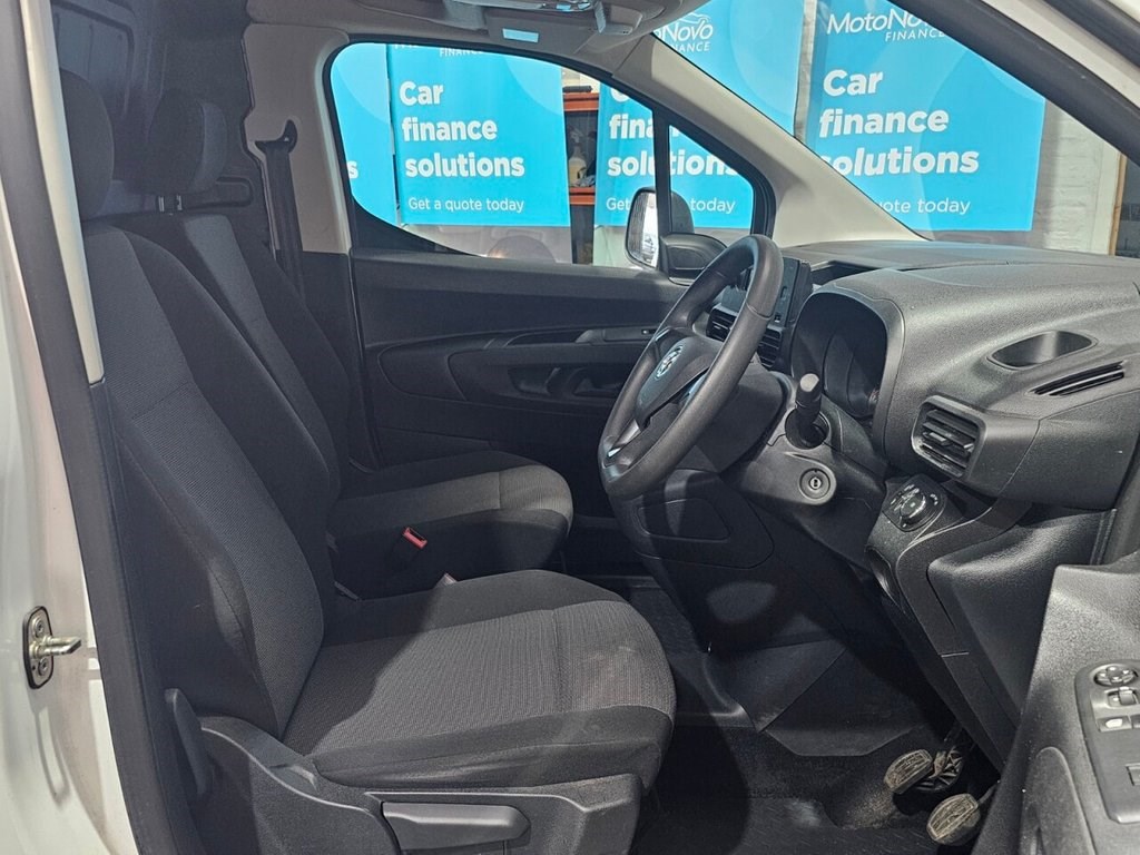 Vauxhall Combo Listing Image