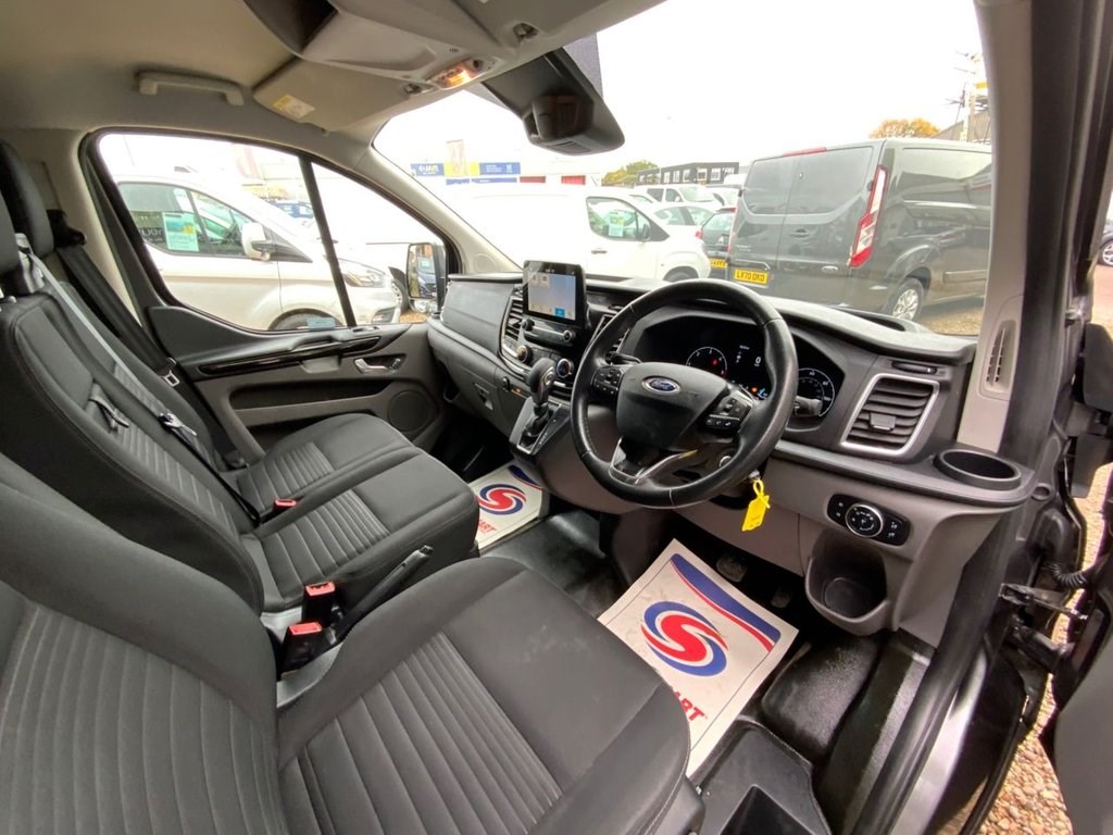 Ford Transit Custom Listing Image