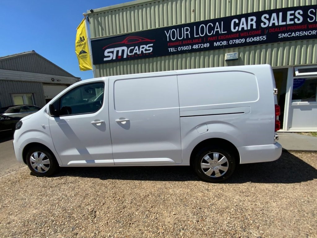 Vauxhall Vivaro Listing Image