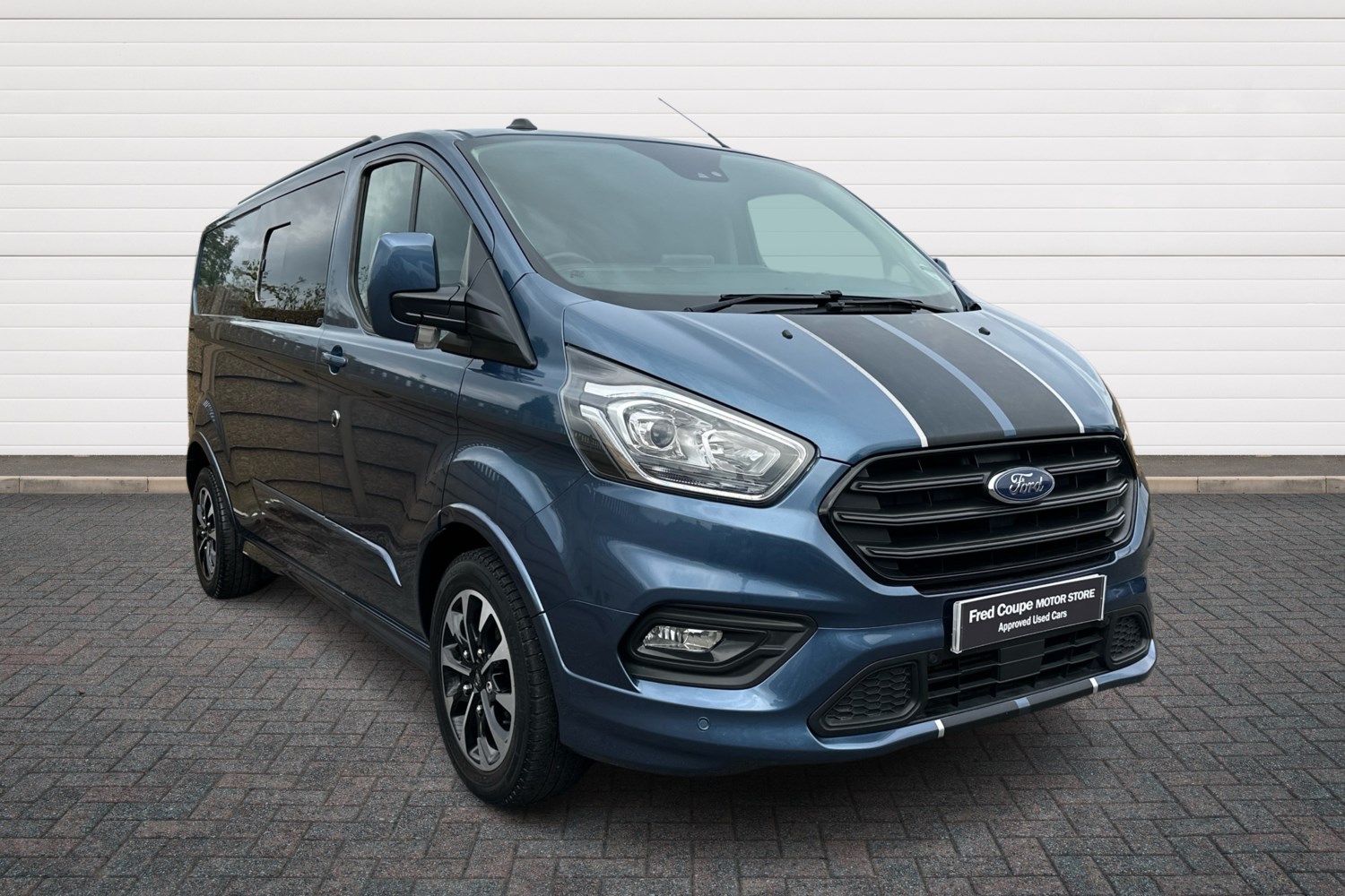 Ford Transit Custom Listing Image