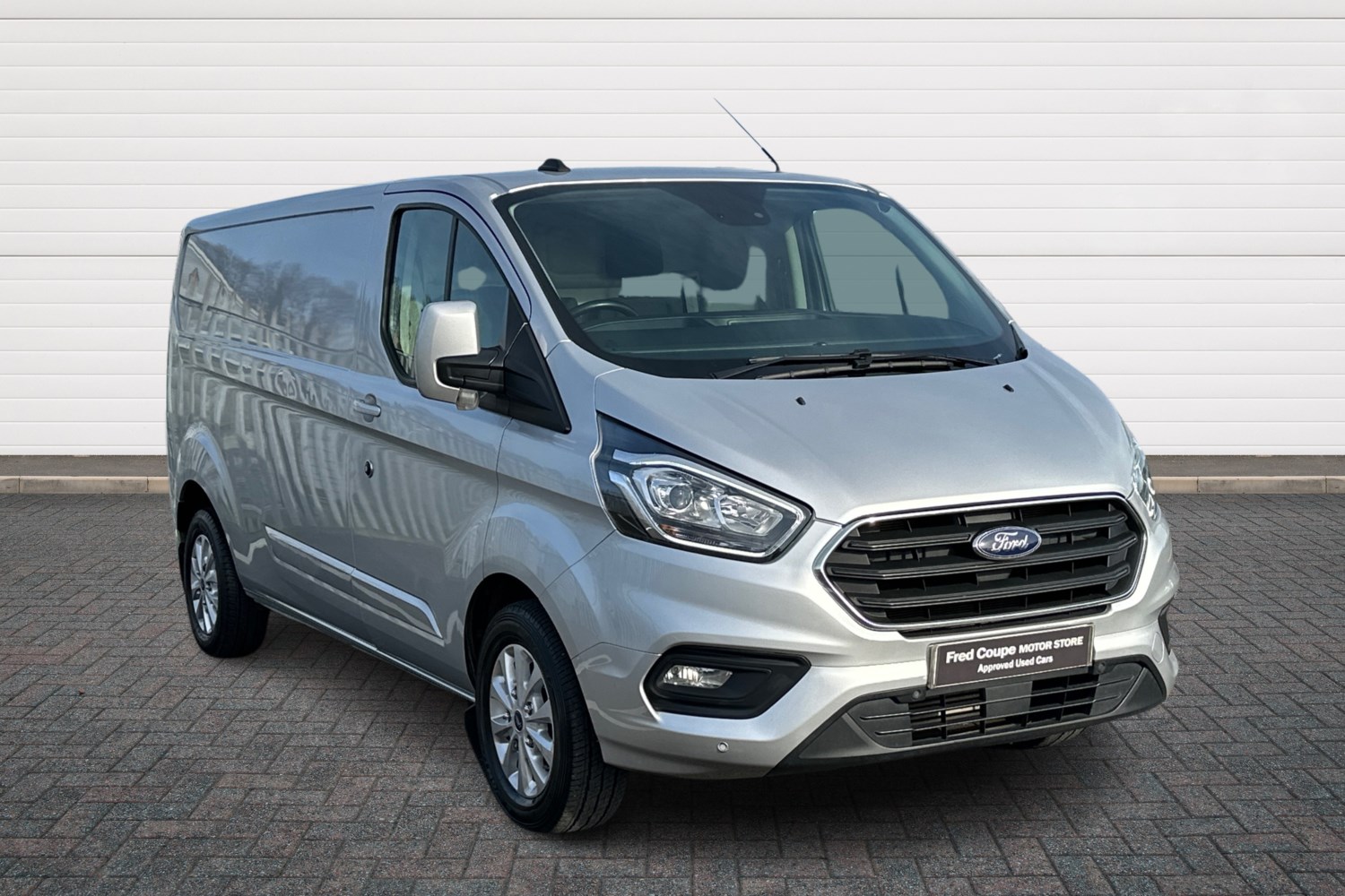 Ford Transit Custom Listing Image