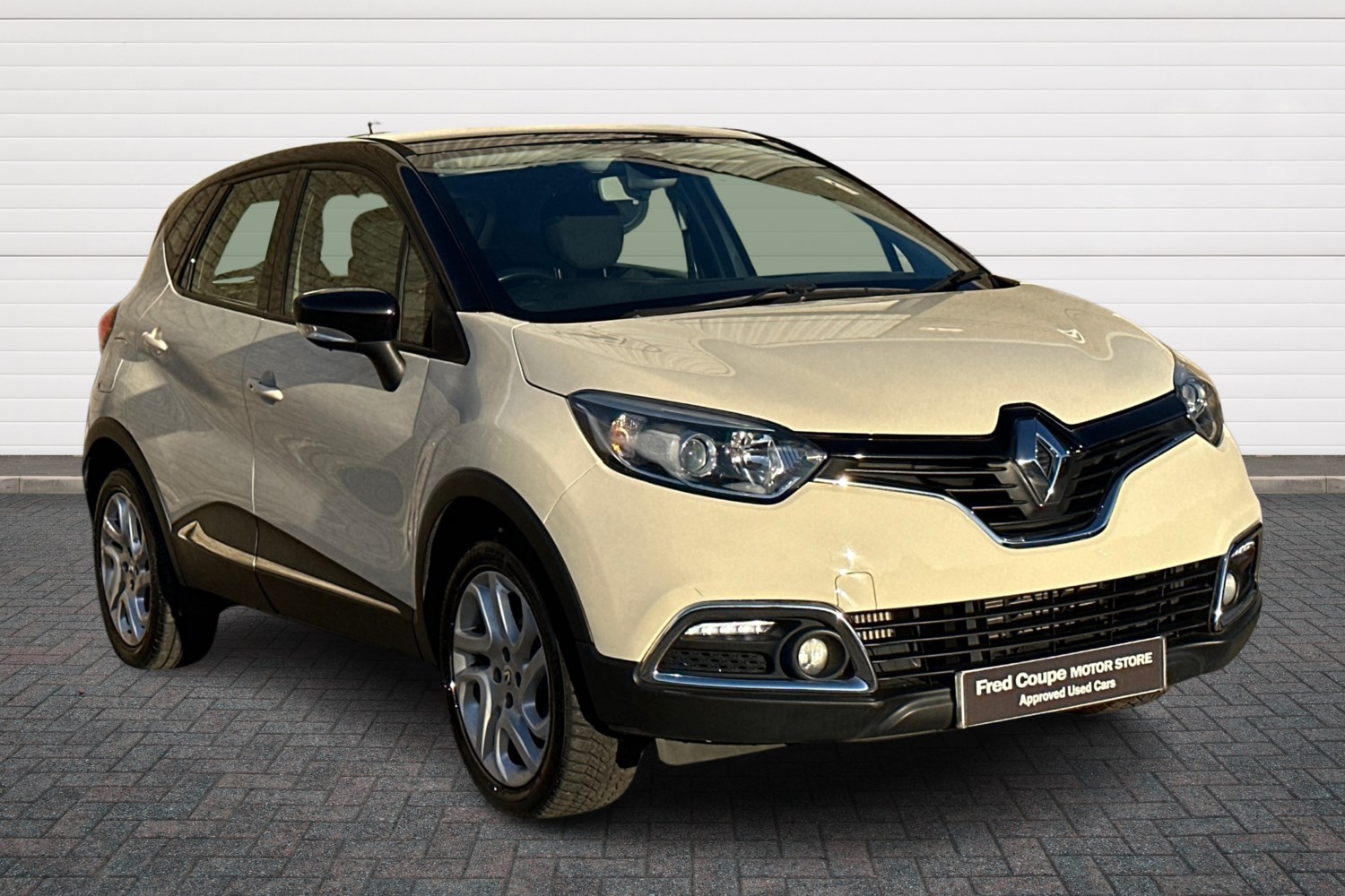 Renault Captur Listing Image