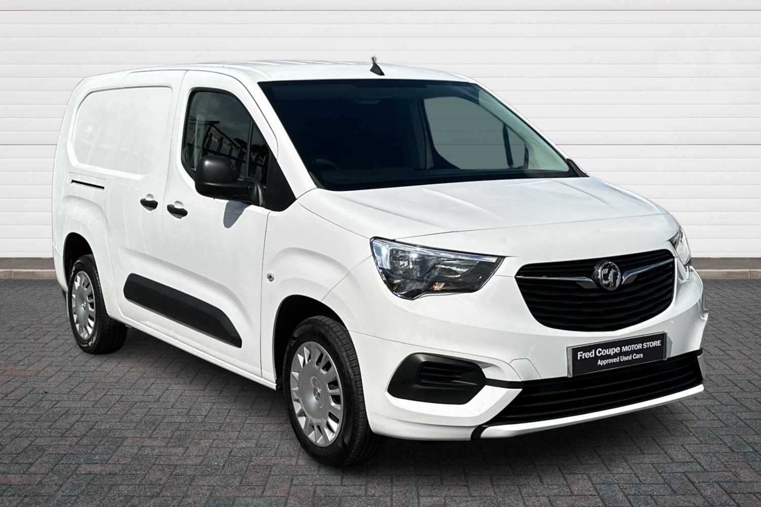 Vauxhall Combo Listing Image