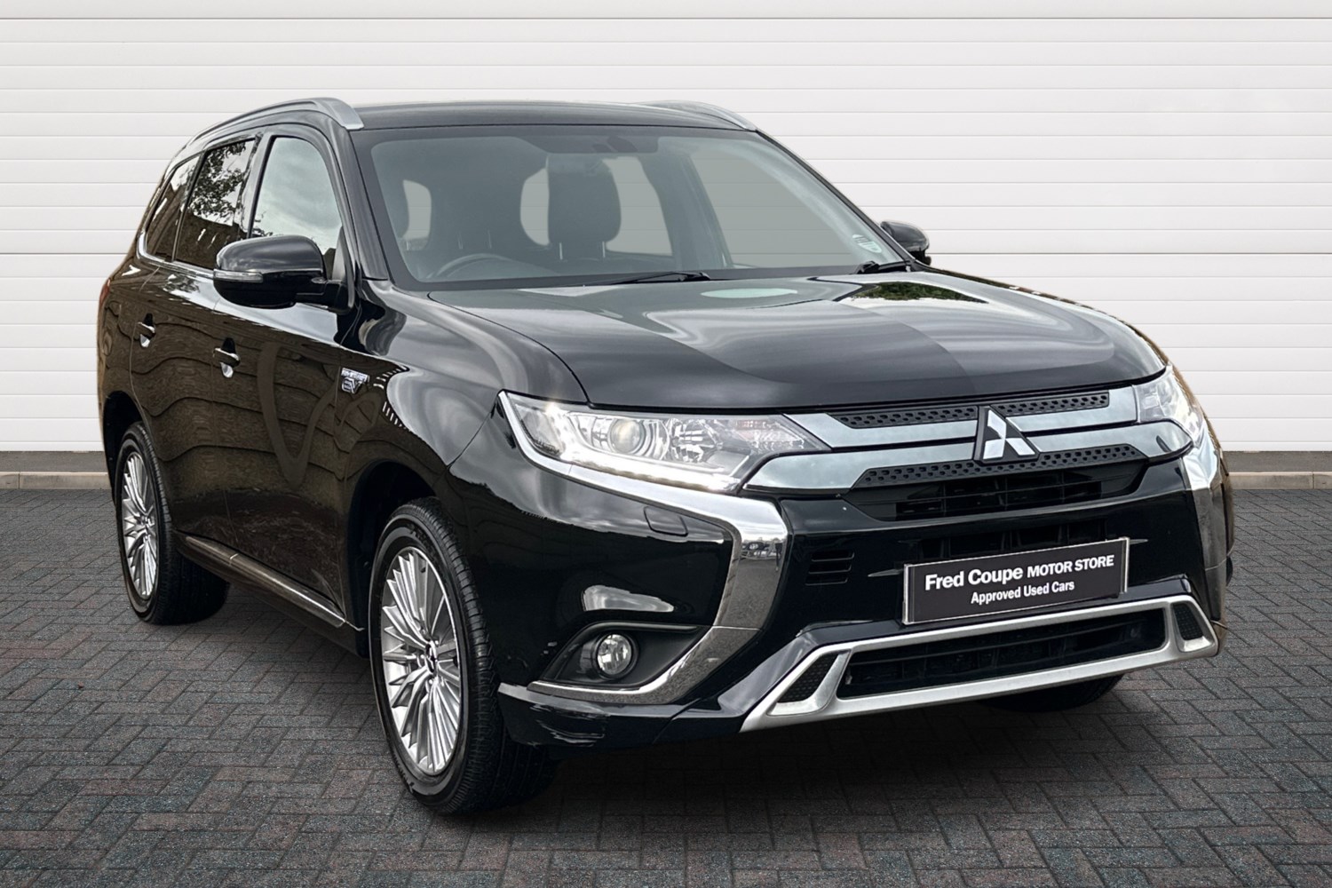 Mitsubishi Outlander Listing Image