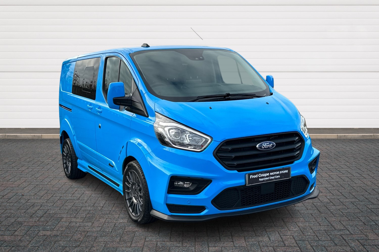 Ford Transit Custom Listing Image