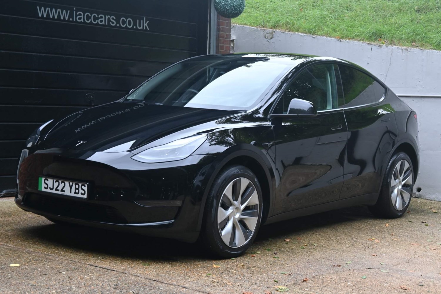 Tesla Model Y Listing Image