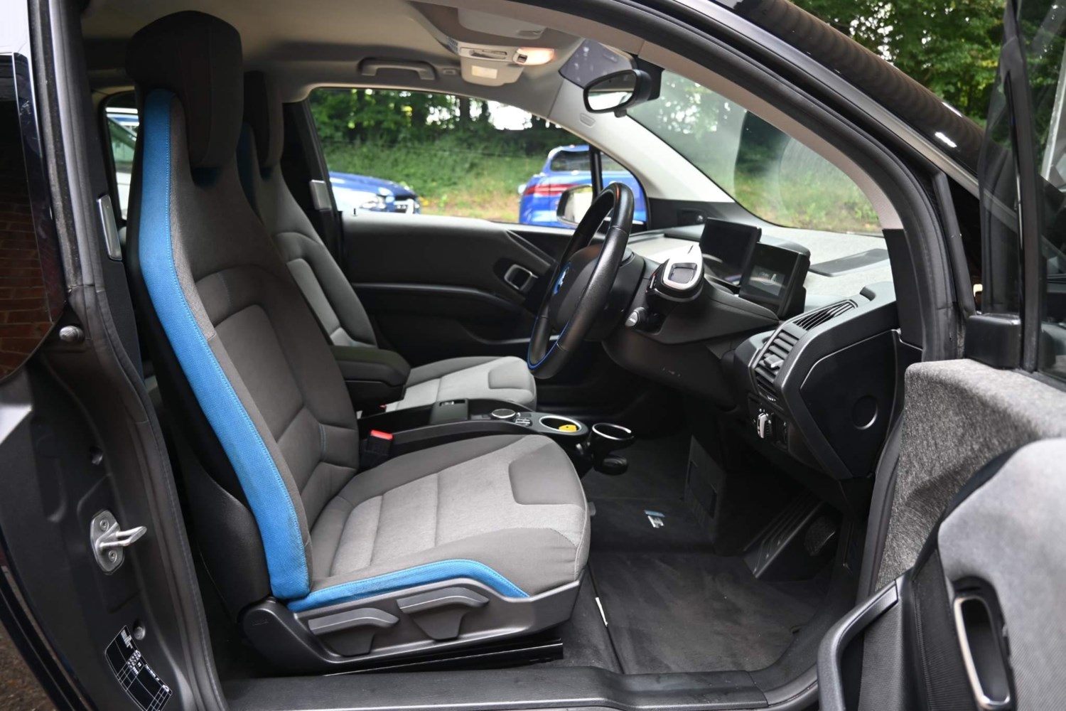 BMW i3 Listing Image