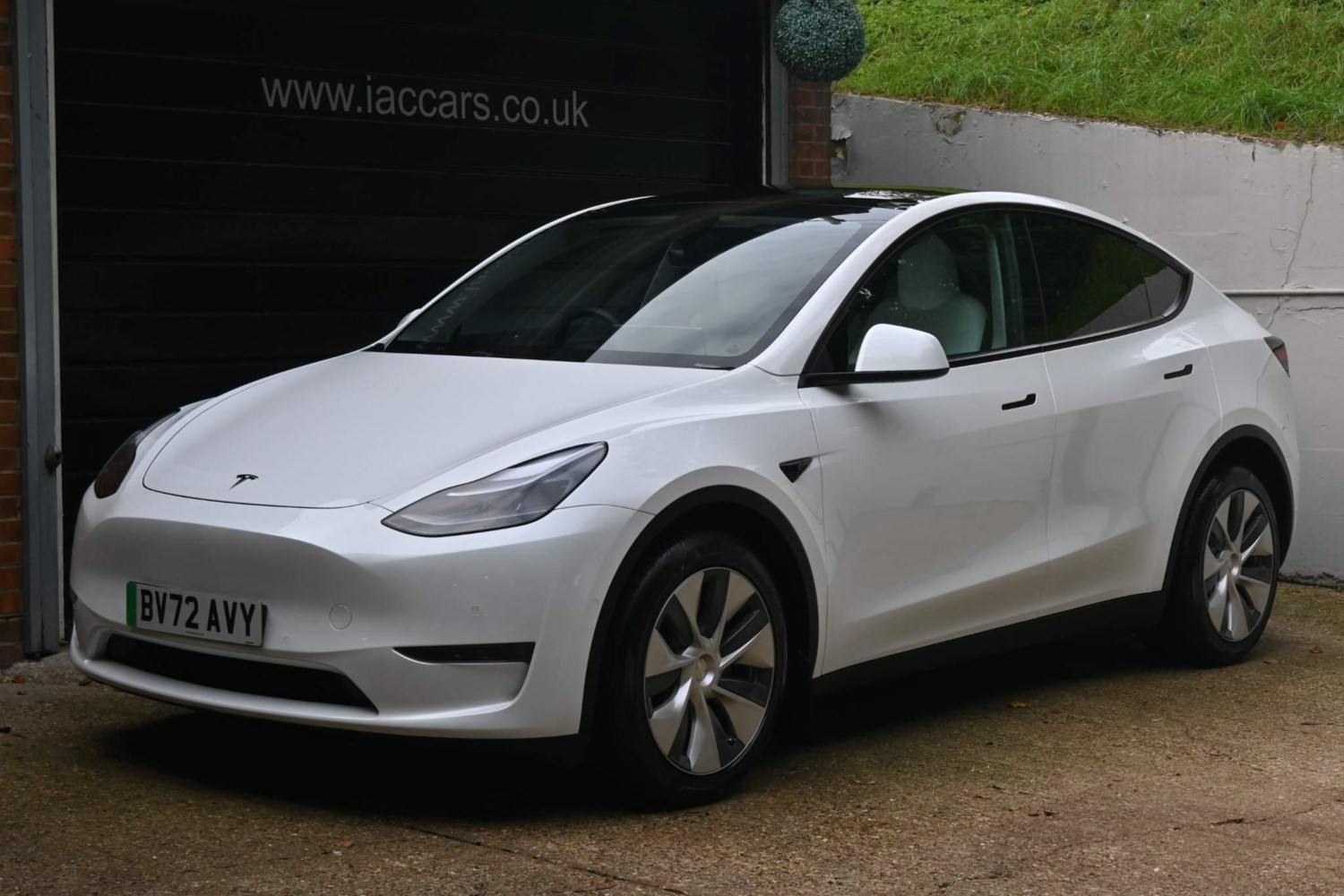 Tesla Model Y Listing Image