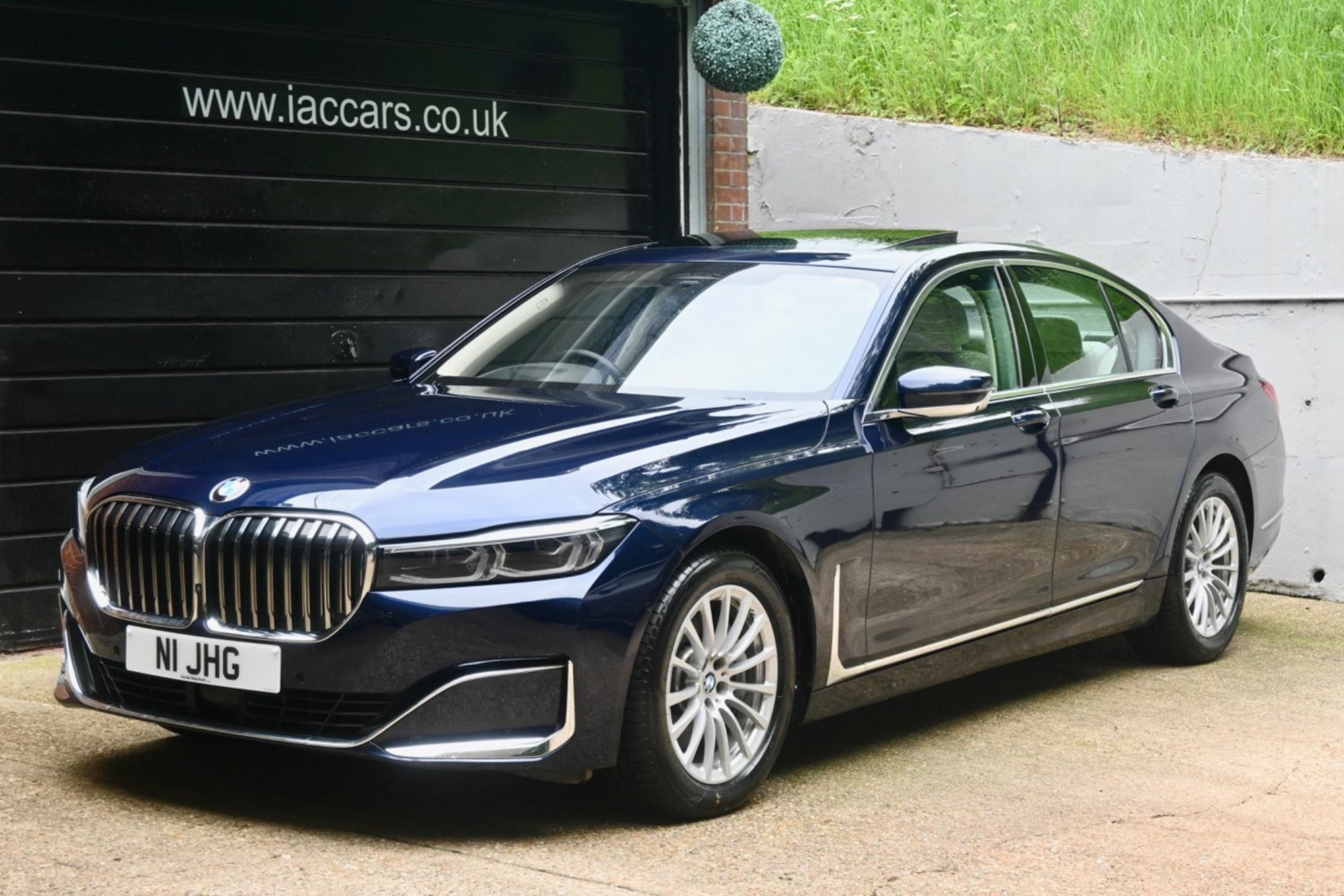 BMW 7 Series Listing Image