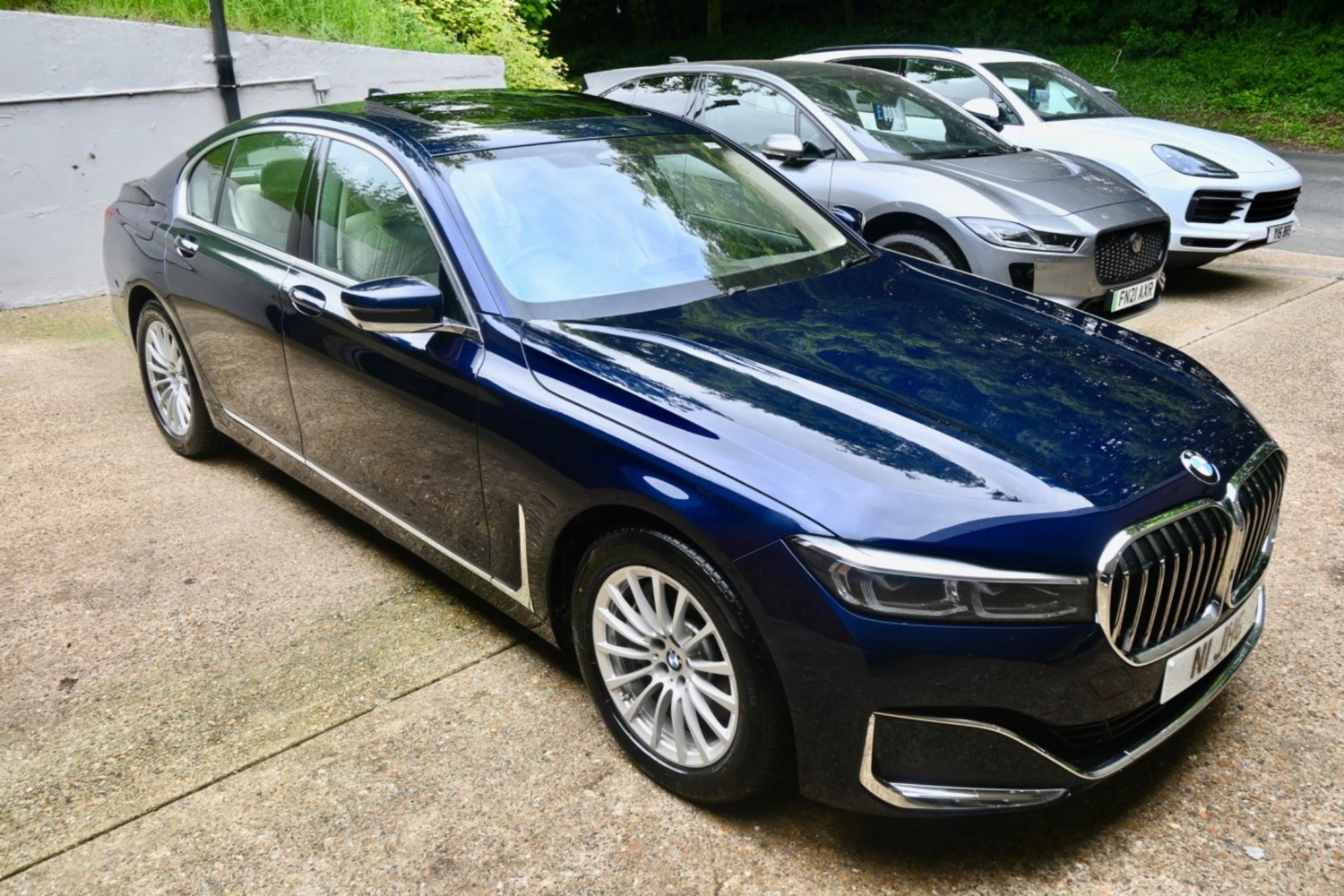 BMW 7 Series Listing Image