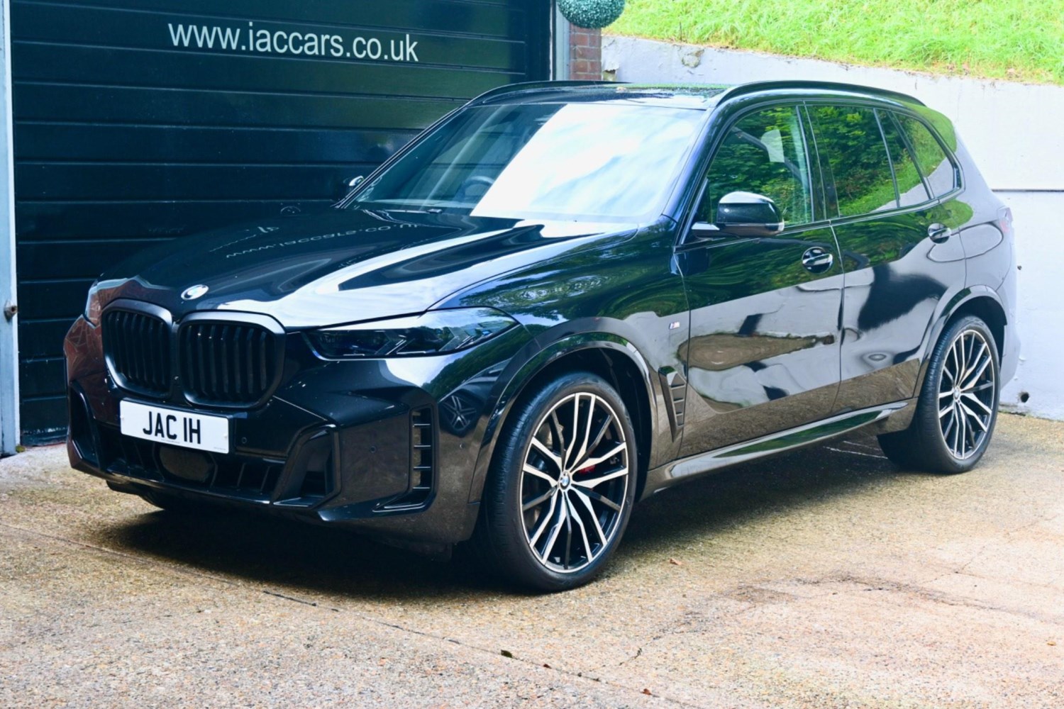 BMW X5 Listing Image