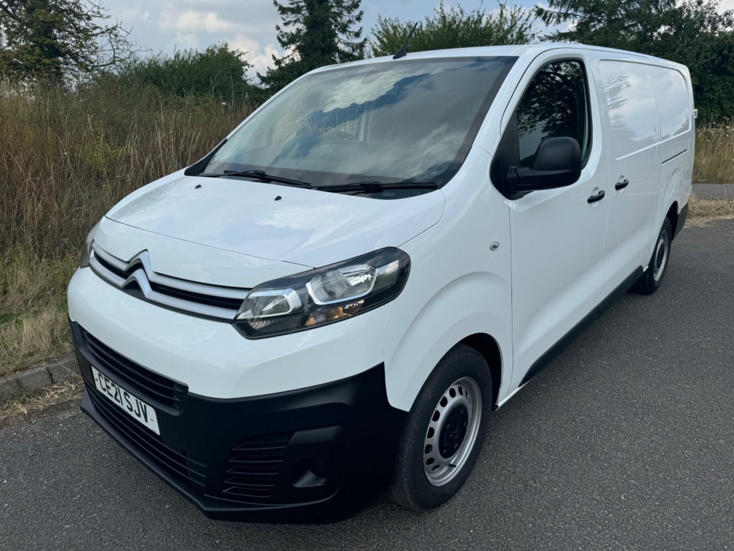 Citroen Dispatch Listing Image