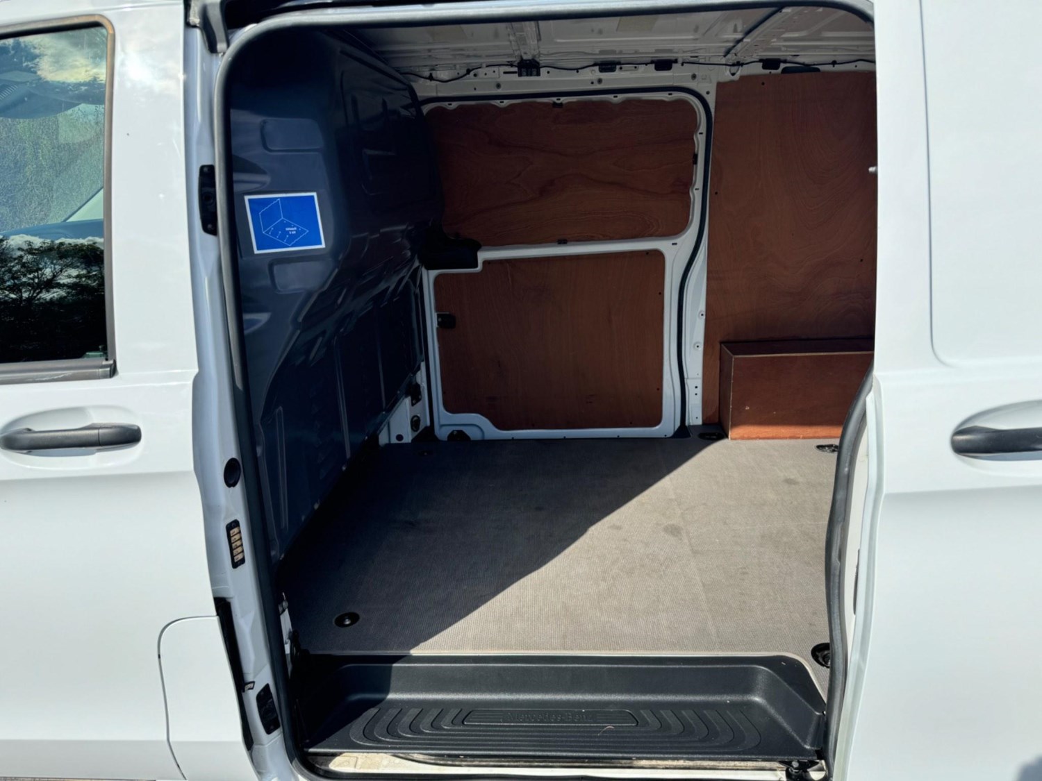 Mercedes-Benz Vito Listing Image