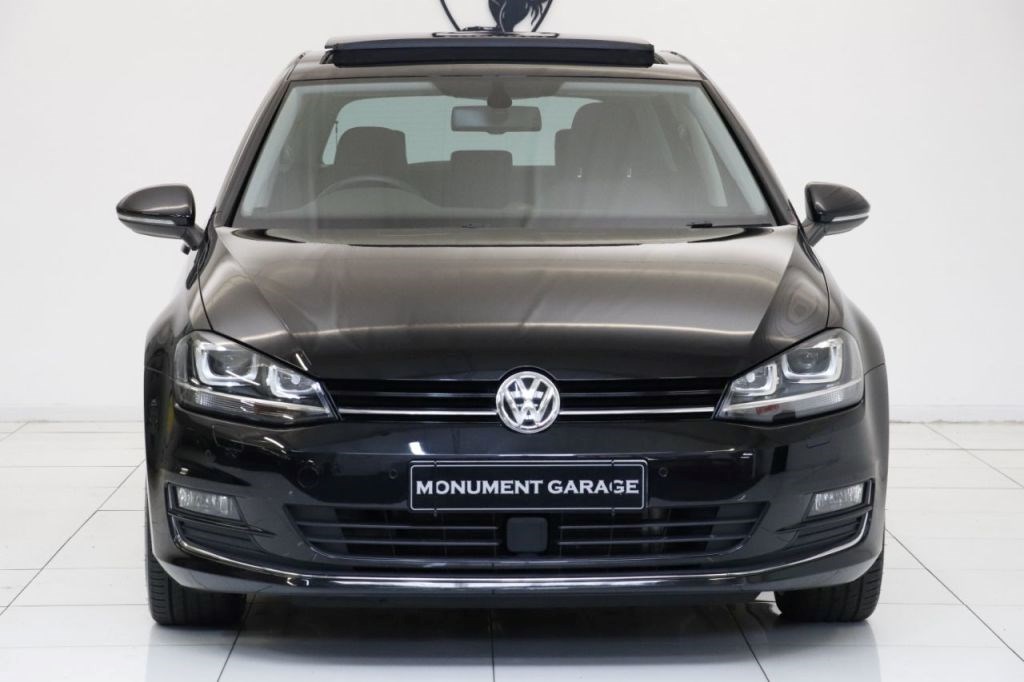 Volkswagen Golf Listing Image