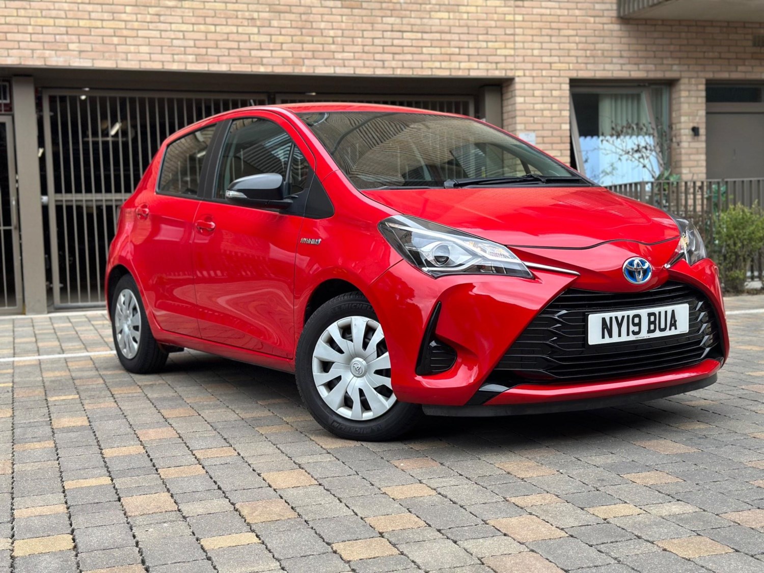 Toyota Yaris Listing Image