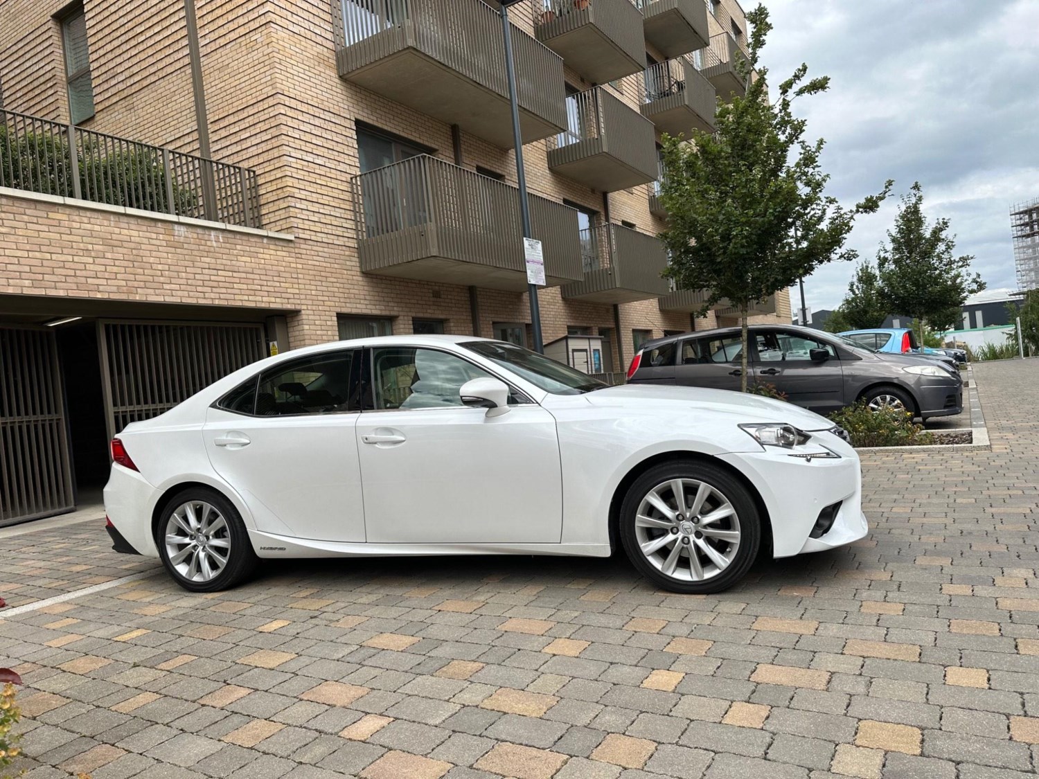 Lexus IS Listing Image