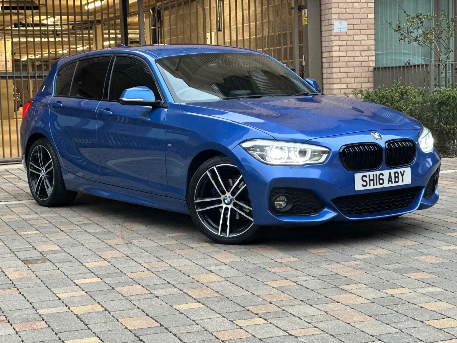 BMW 1 Series Listing Image