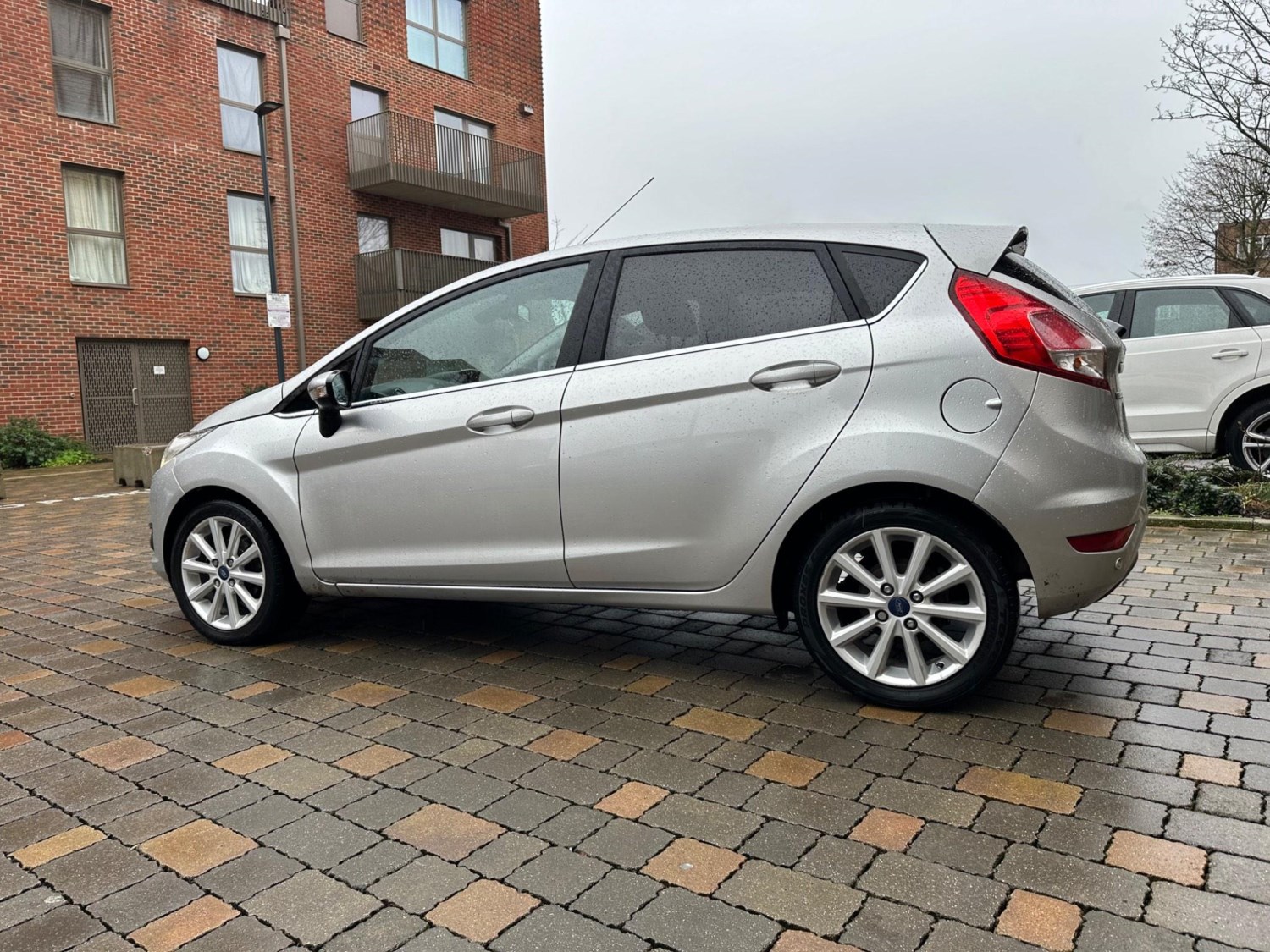 Ford Fiesta Listing Image